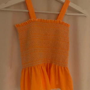 Zara sommar topp💓 - Säljer denna snygga sommar toppen från Zara✨den sitter som strl xs 