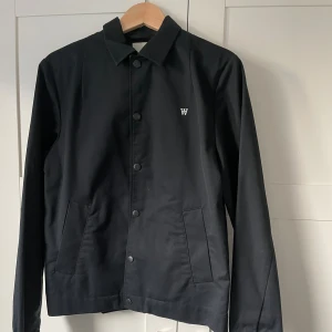 Wood Wood jacka - Wood Wood light jacka perfect for spring/fall  Bought from male section but suitable for anyone 