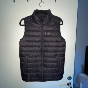 Everest väst - Väst i nyskick!
