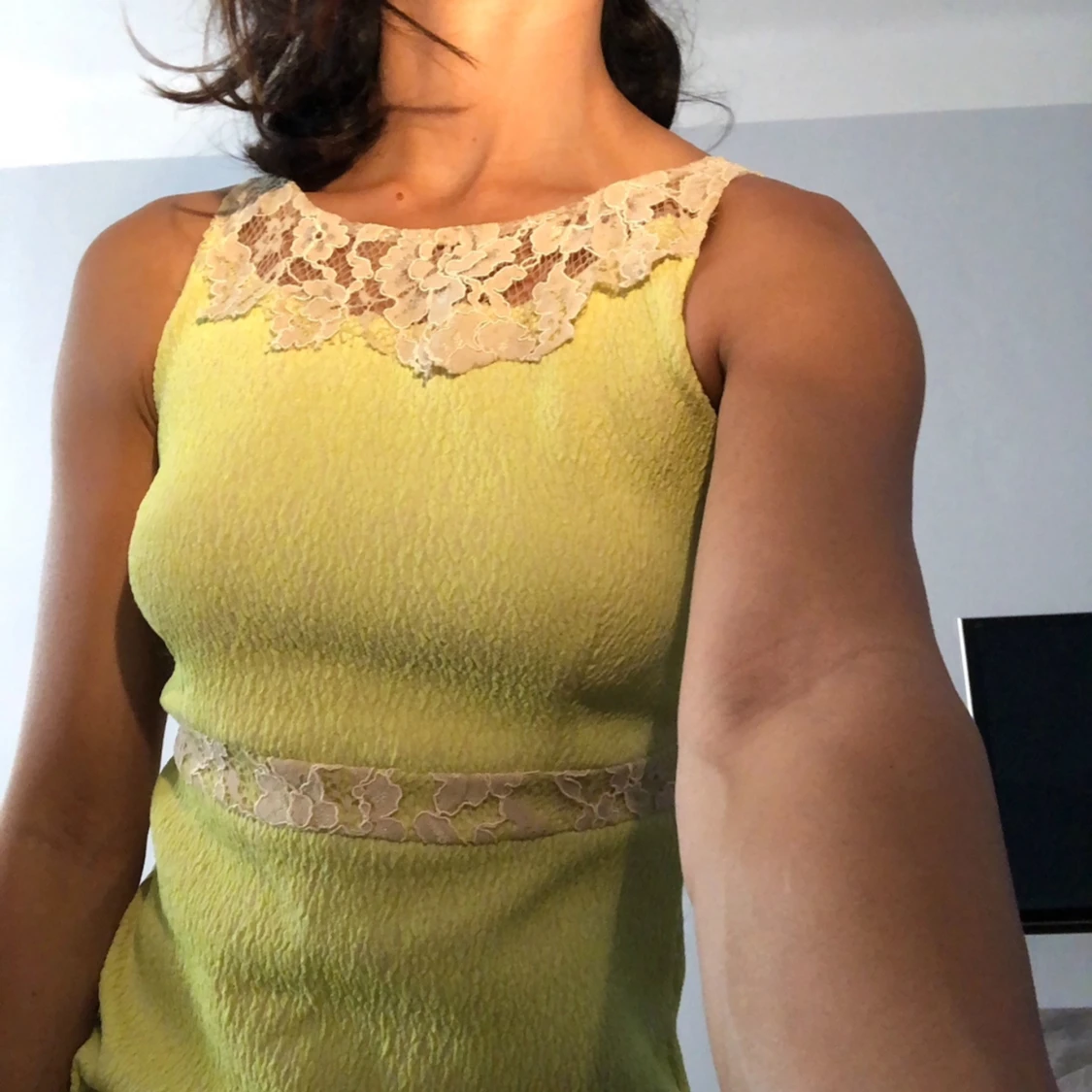 Klänning i citronfärg/lime  - 93