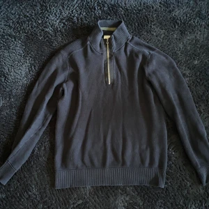 Polotröja svart - En fin fräsch svart polotröja för ett dunder pris