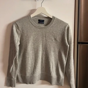 Gant tröja  - Stickad tröja från Gant. Precis som ny, knappt använd. Storlek XS