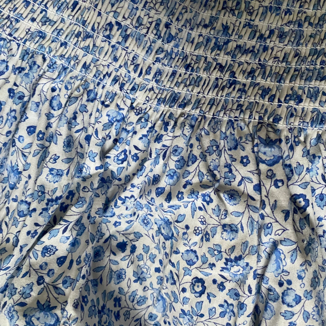 Blommig klänning - 91