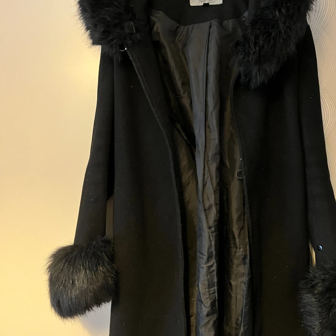 En fin lång hollis kappa  - 90