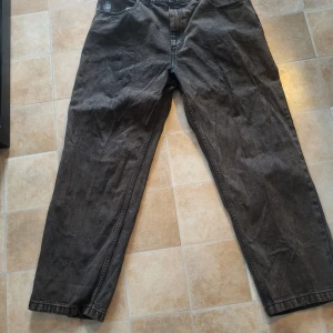 93 polar jeans - Bra skick förutom längst ner ( se bild)