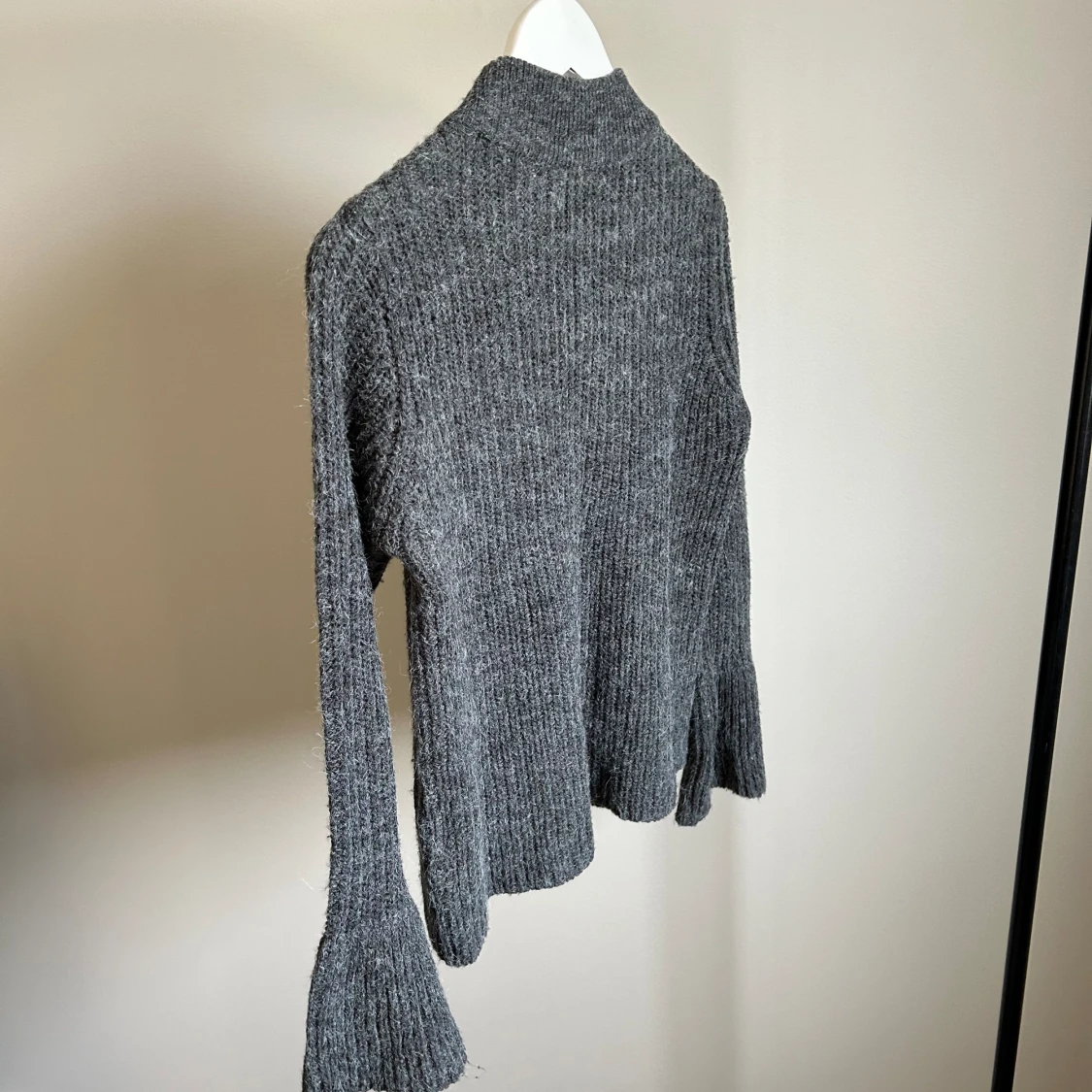 Stickad tröja  - 91