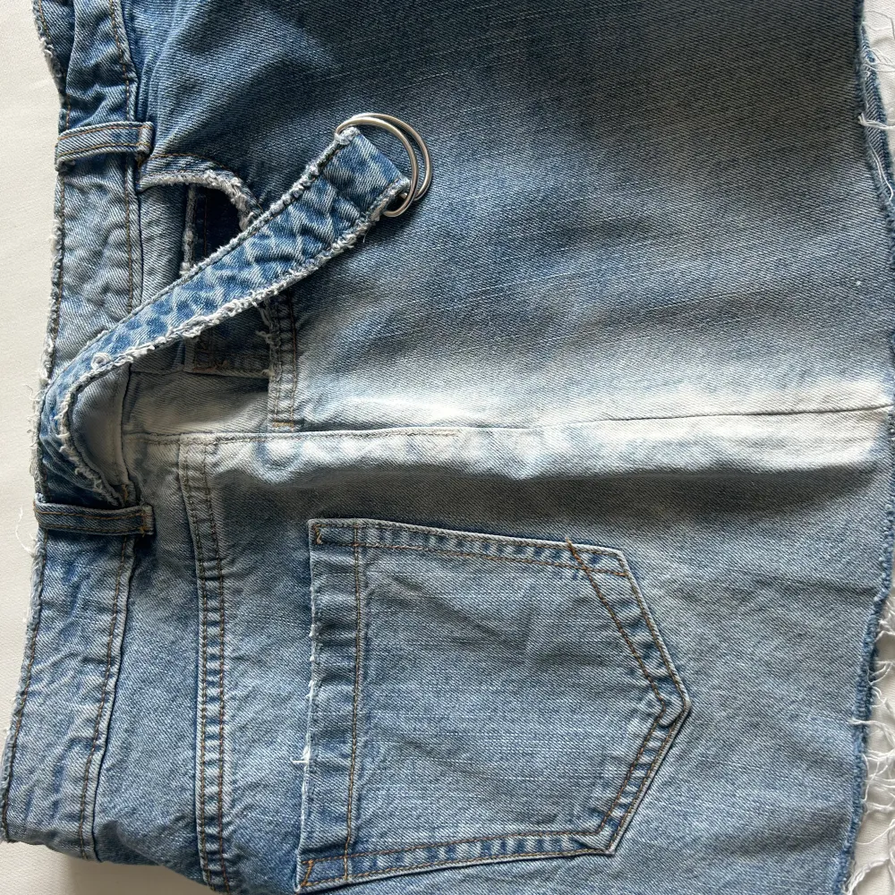 008 Jeans tjol. Kjolar.