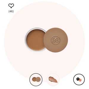 Anastasia Bronzer - Färg: Amber Knappast använd, testad 2/3 gånger, riktigt mycket produkt och man behöver inte alls mycket, inte fått någon användning för den då jag har en annan favorit