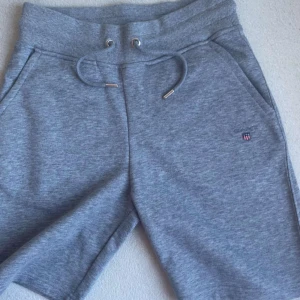 Gant short - Hej nu säljer jag mina shorts för 449kr för att det är en ångest köp. Shortsen är helt nya