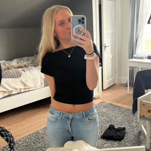 Söt tröja med öppen rygg  - Söt tröja med öppen rygg perfekt till sommaren 💘💖🩷