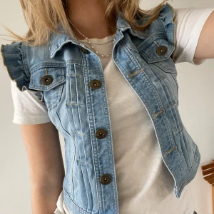 Unik jeansväst - Snygg väst 