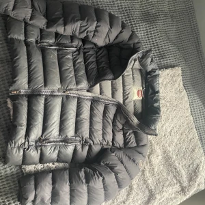 Colemar jacka - Vill sälja min populär jacka 