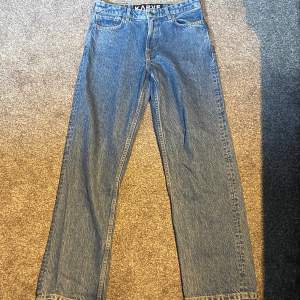 Loose jeans. Köpta för ca 900 kr.