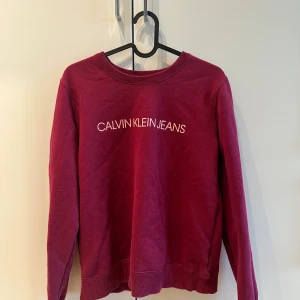 Sweatshirt Calvin Klein - Calvin Klein sweatshirt, strl M