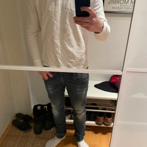 Långärmad t shirt - Skick 8/10 Storlek M