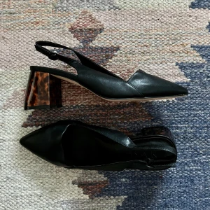 Klackskor - Svarta slingbacks från NA-KD i mycket bra skick. Aldrig använda! 