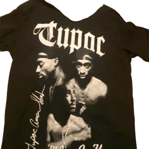 Y2k 2pac tröja  - Inte kommer till användning 