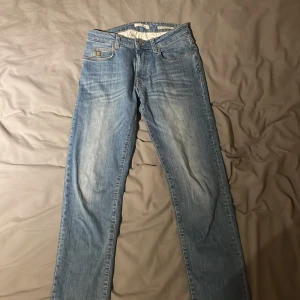 Hansen&Jacob jeans - Säljer dessa fina Hansen&Jacob jeans. Väldigt fina och exceptionell kvalitet. Lite använda  Storlek 31W 32L straight/slim fit.