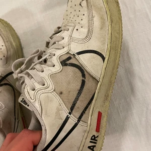 Air Force one skor - Säljer mina väldigt använda skor, skriv vid funderingar!