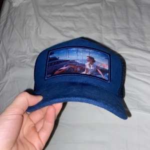 Revenite limiterad keps - Bra skick använd ett fåtal gånger går och pruta vid snabb afärr