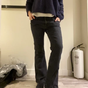 Lågmidjade jeans - Lågmidjade Lee jeans!! Super snygg tvätt på dom 🥰🥰🥰