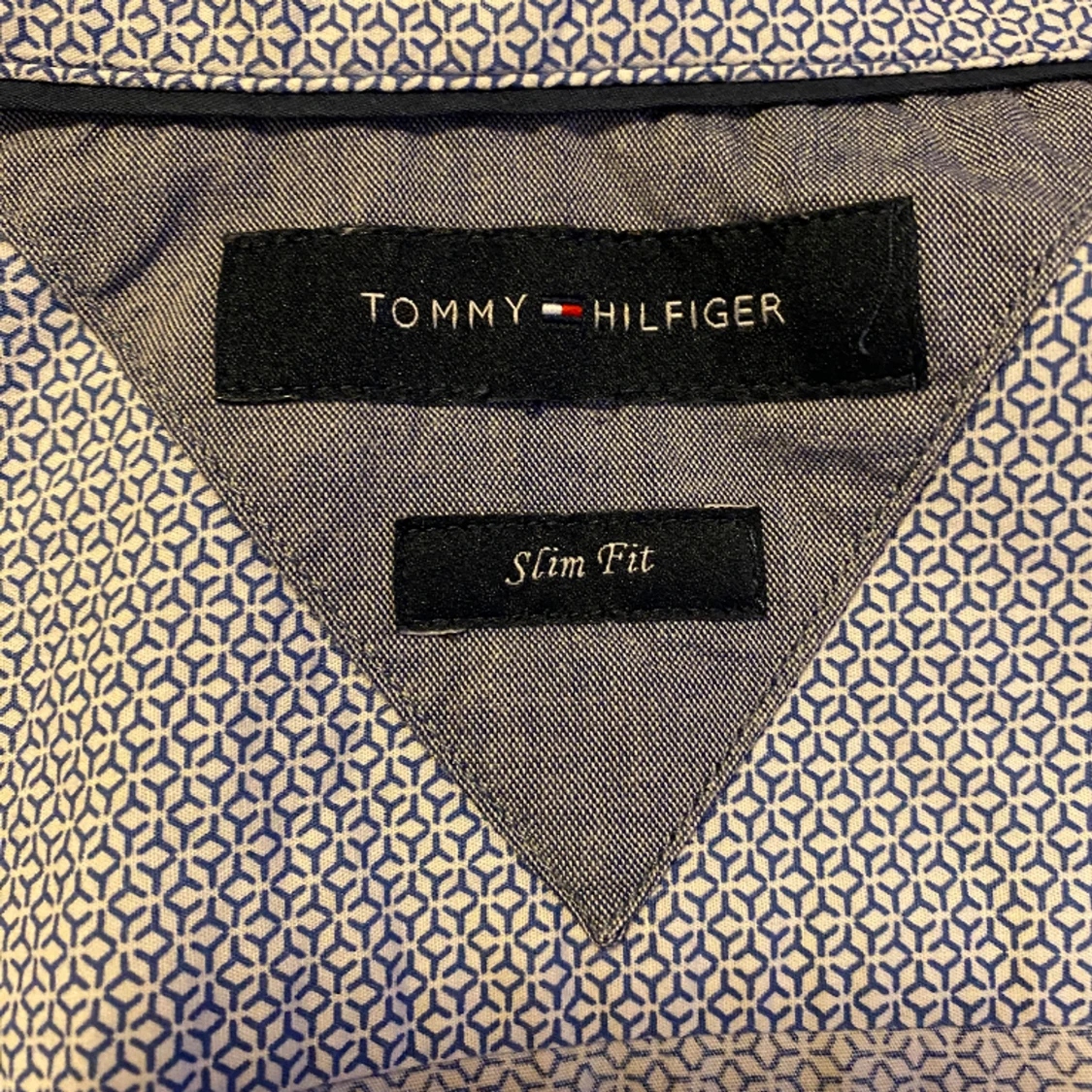 Skjorta strl S slim fit Tommy Hilfiger  - 91