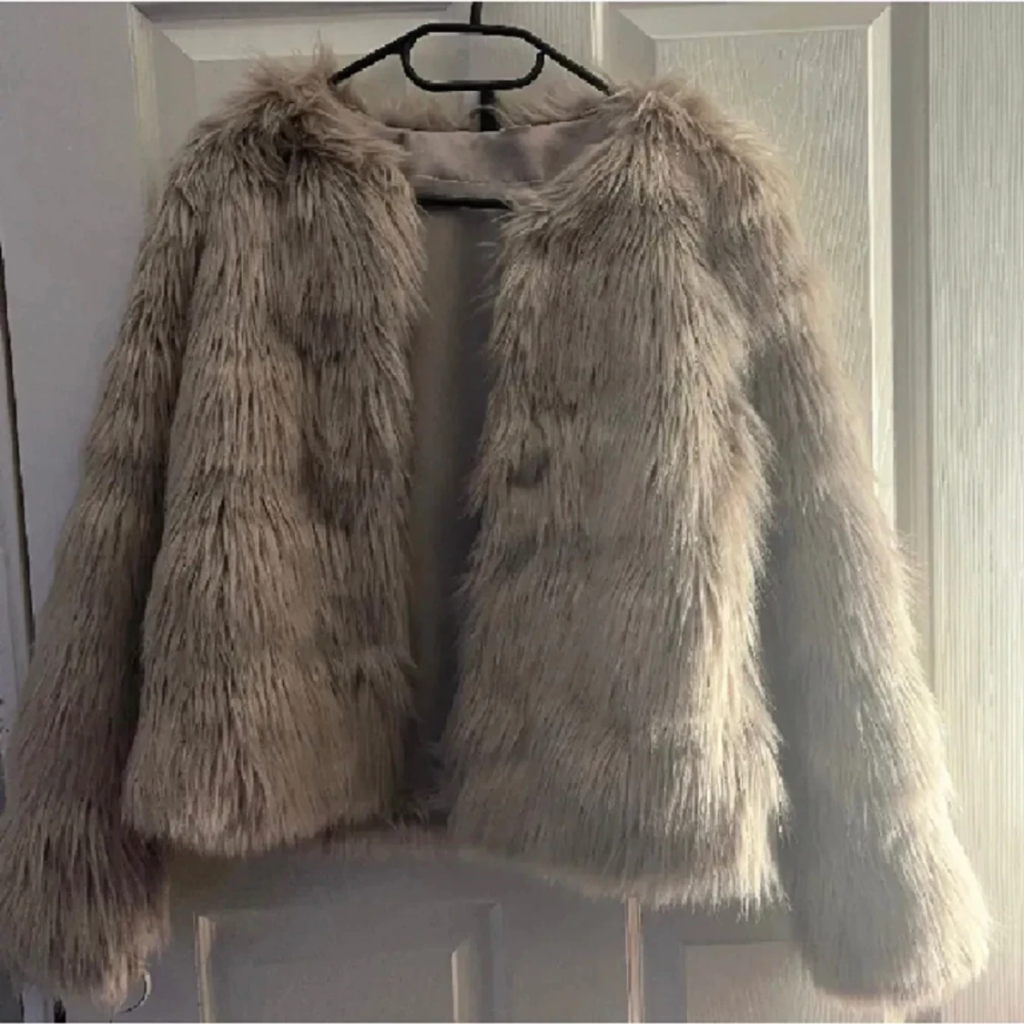 Pälsjacka grå