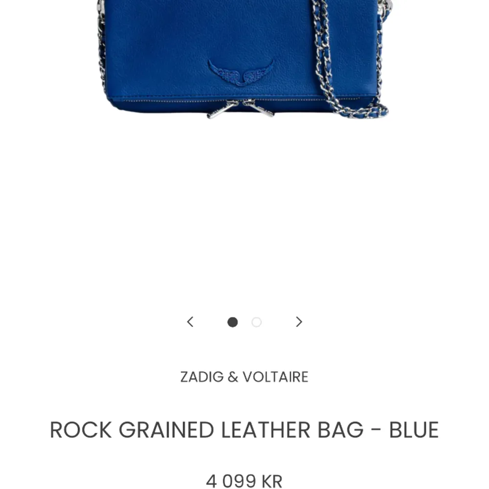 Säljer min unika Zadig väska i den blå färgen, tror att det är den mellersta modellen. Den är 27 cm bred! Hör av er vid intresse 💕vid stort intresse blir det bud . Accessoarer.