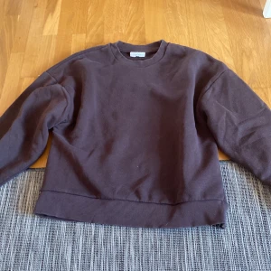 Sweatshirt - Bra skick.