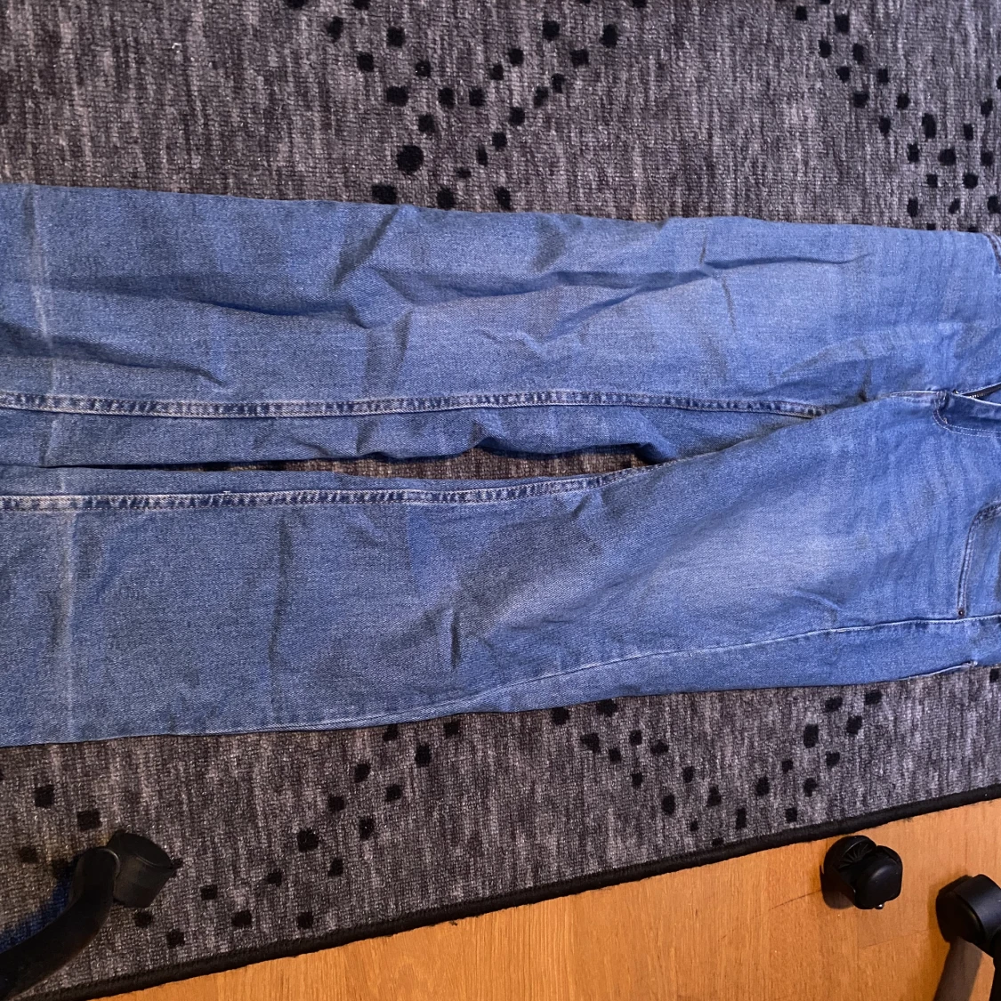 Trendiga Levis jeans i bra skick - 91
