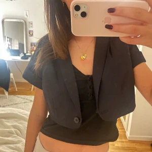 kostym bolero - så fin bolero med kostymliknande typ❤️‍🔥