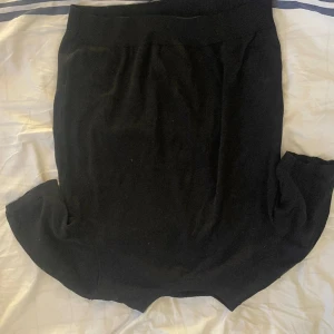 Stickad t-shirt - Superfin