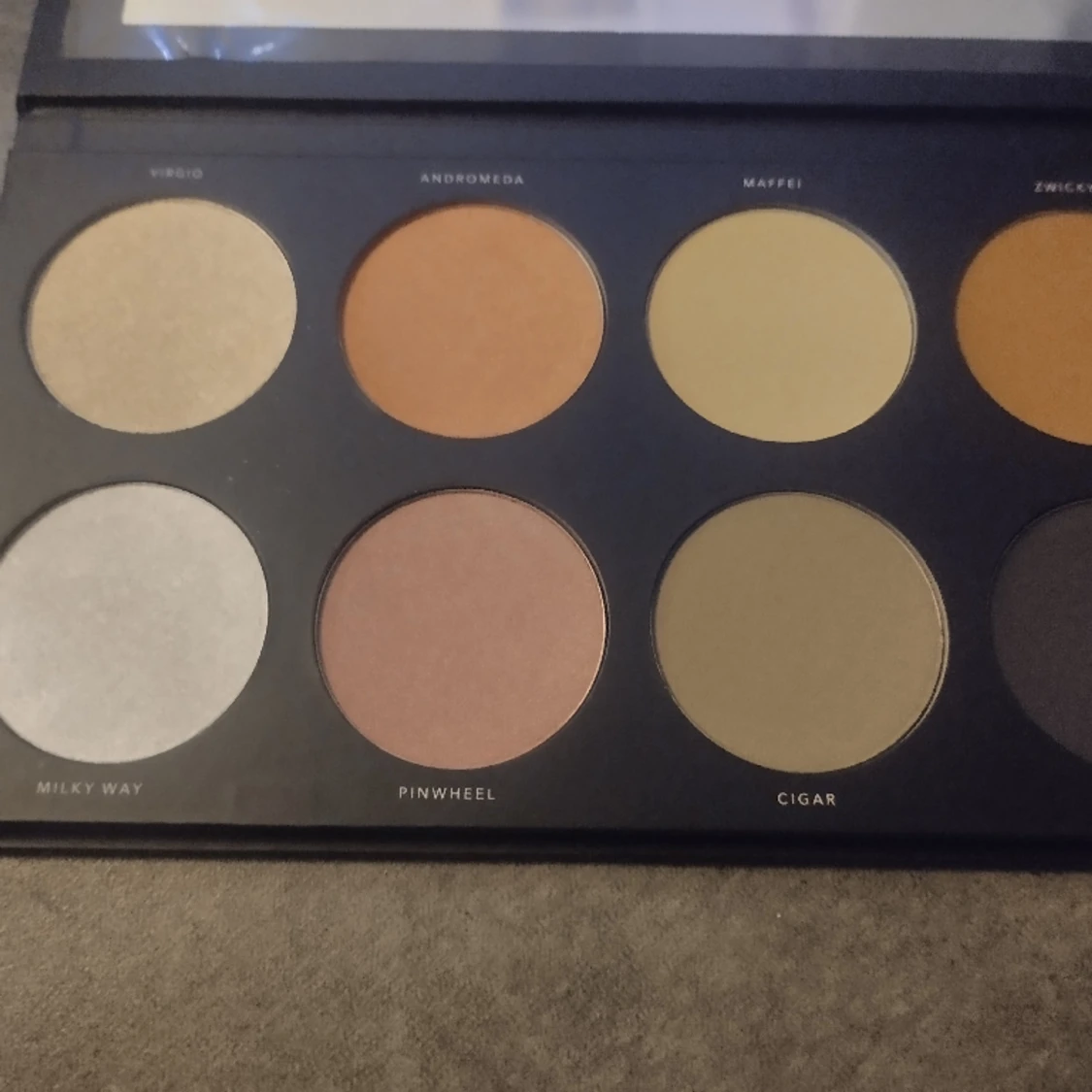 Sminkpaletter från LH nya 2 st paket  - 90