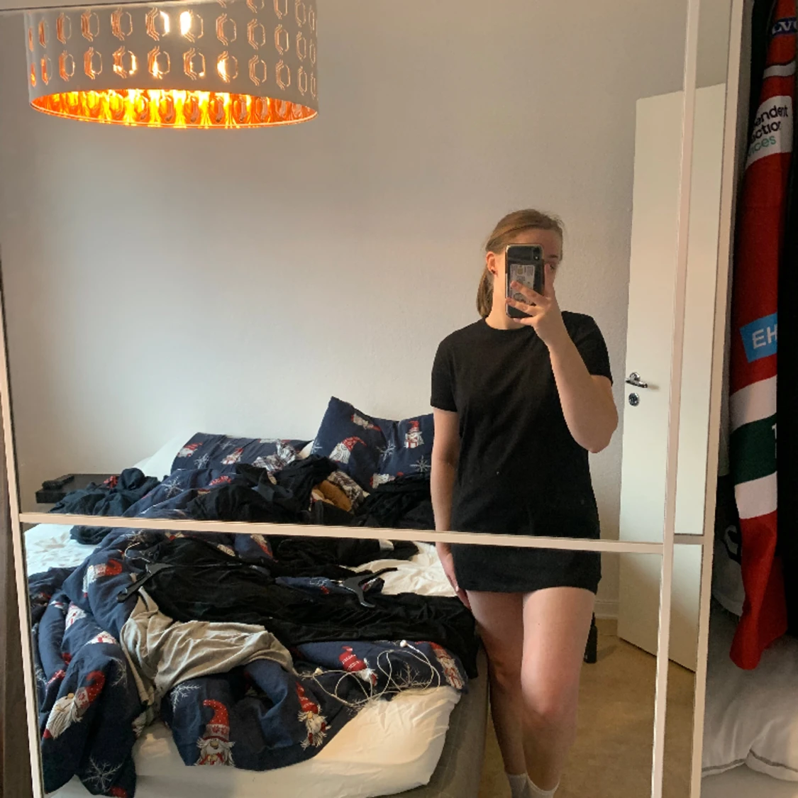 Svart t-shirtklänning - 90