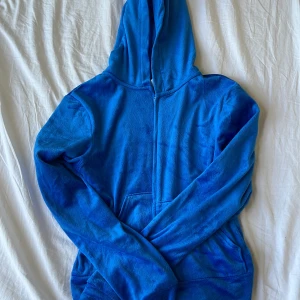 Marinblå sett - Fint skick säljer tillsammans. 