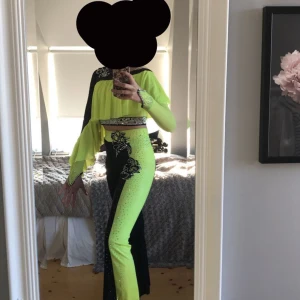 Disco dräkt - Jättefin discodräkt💗Säljer då jag slutat på dans och den inte kommer till användning