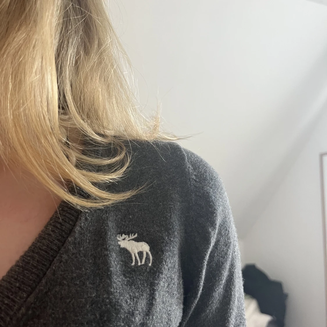 Grå tröja - 91