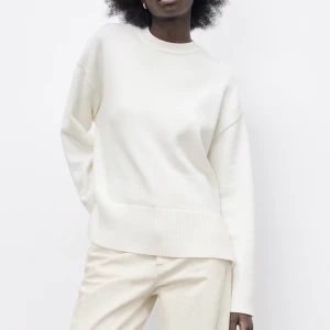 Vit tröja - Vit tröja från zara💕