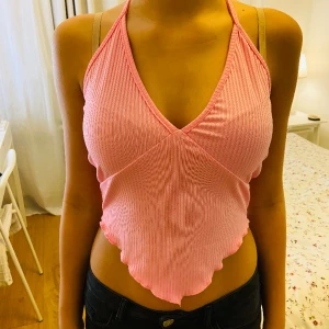 Halter croptop  - Snygg croptop!