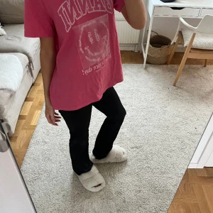 Ganni tröja  - Snygg och somrig Ganni tröja❤️ inte så mycket använd💗