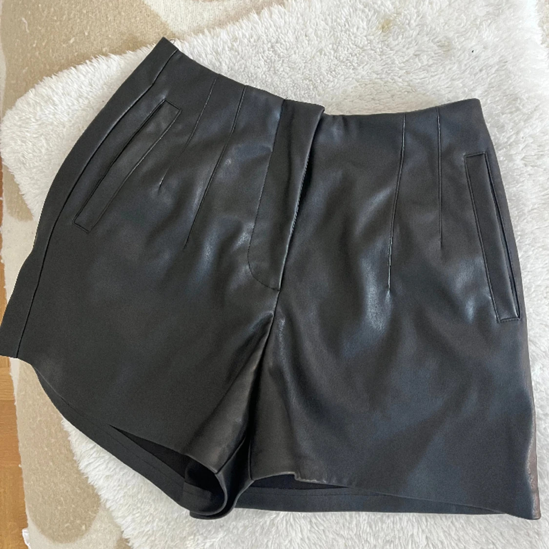 Skin shorts - 91