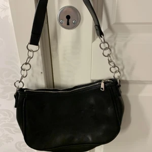 Väska - Fin väska ifrån h&m🩷