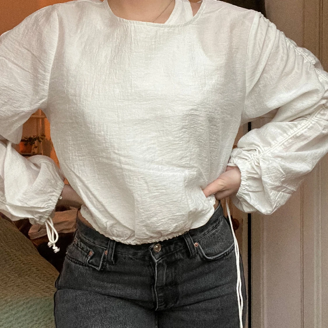 Blus med fin detalj  - 90