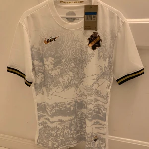 Aik tröja - Helt ny! Limited edition Aik tröja i storlek M. Hör av dig om du har frågor.