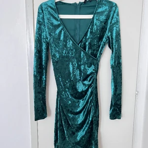 Klänning dress fest party - Mycket bra skick 