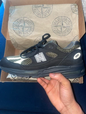 Stone Island x New Balance 991v2 - 42 Ds Kvitto finns 