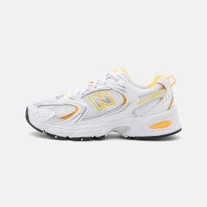 New Balance  - Brand new New Balance for women, we have different sizes from 27.5 to 39.5.