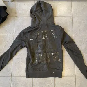 Zip hoodie från Victoria secret🩶unik går inte att köpa längre! 200kr