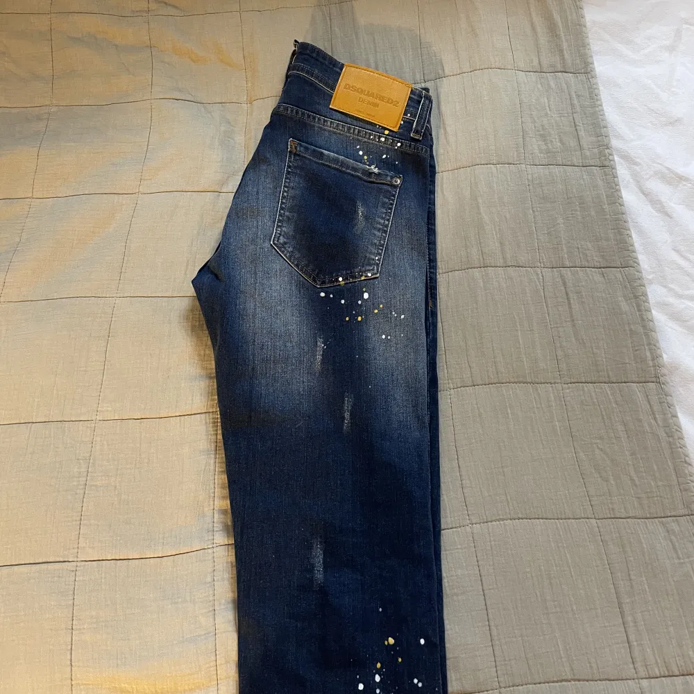 Helt nya d2 braller i storlek 44 inga defekter eller liknande.. Jeans & Byxor.
