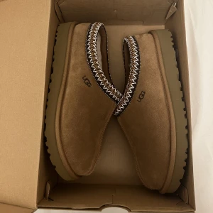 UGG tasman - Brand new UGG Tasman, never worn, wrong size for me unfortunately. Size 39. Chestnut color